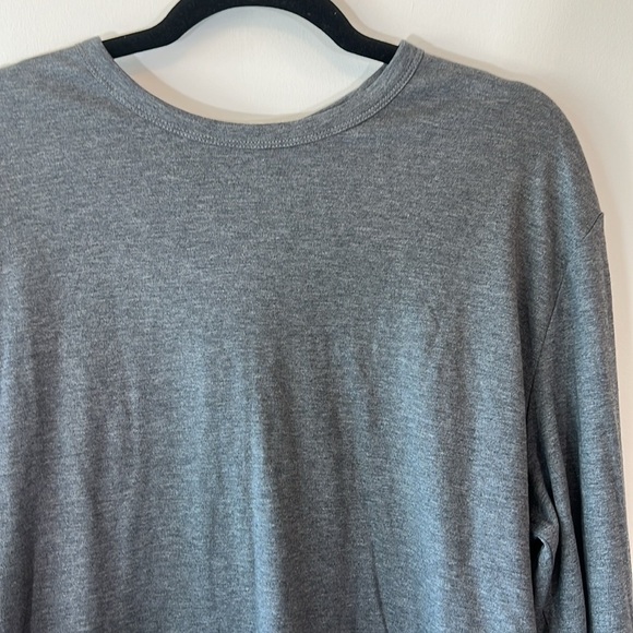 Banana Republic Performance Knit Long Sleeve Top Grey - Picture 4 of 6